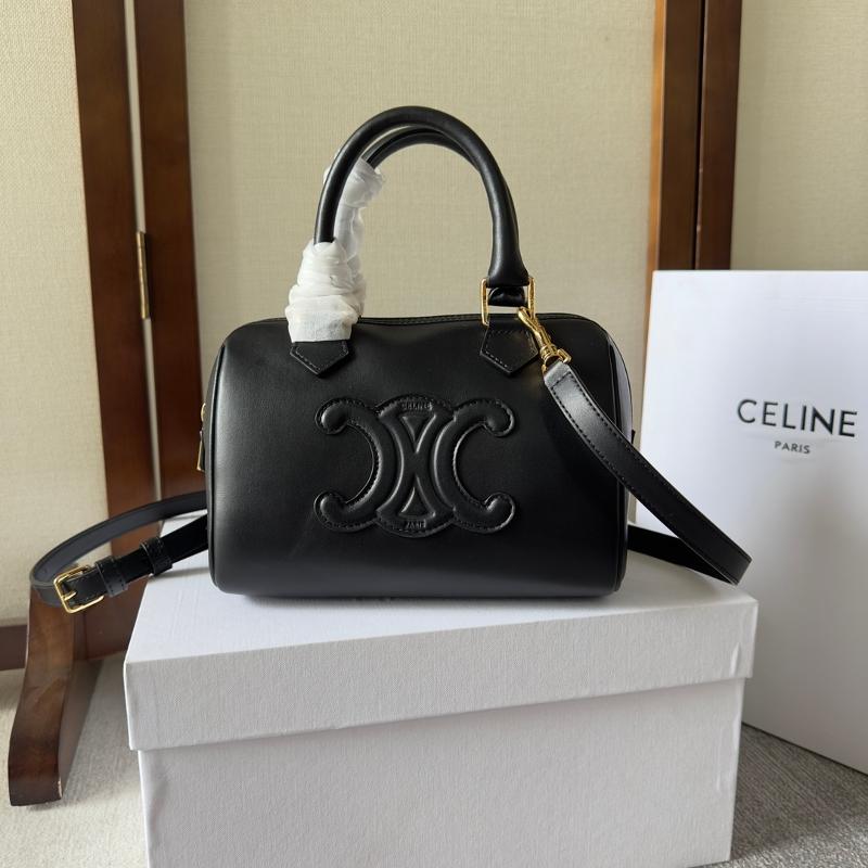 Celine Shoulder Handbag 197583 Full leather black